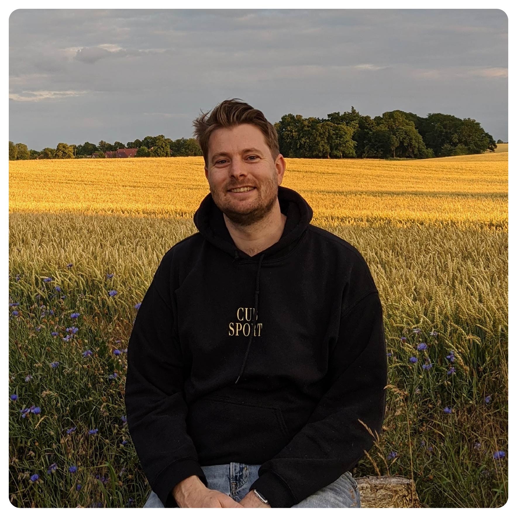 Team Photo - Matt Beer - Colour